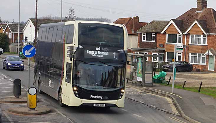 Reading Buses Alexander Dennis Enviro400MMC 789